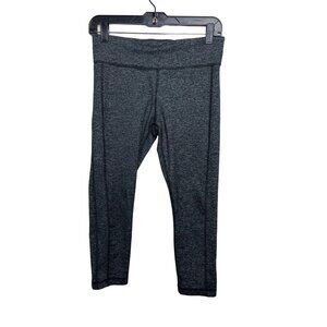 Under Armour Medium Gray Black Cropped Yoga Leggings